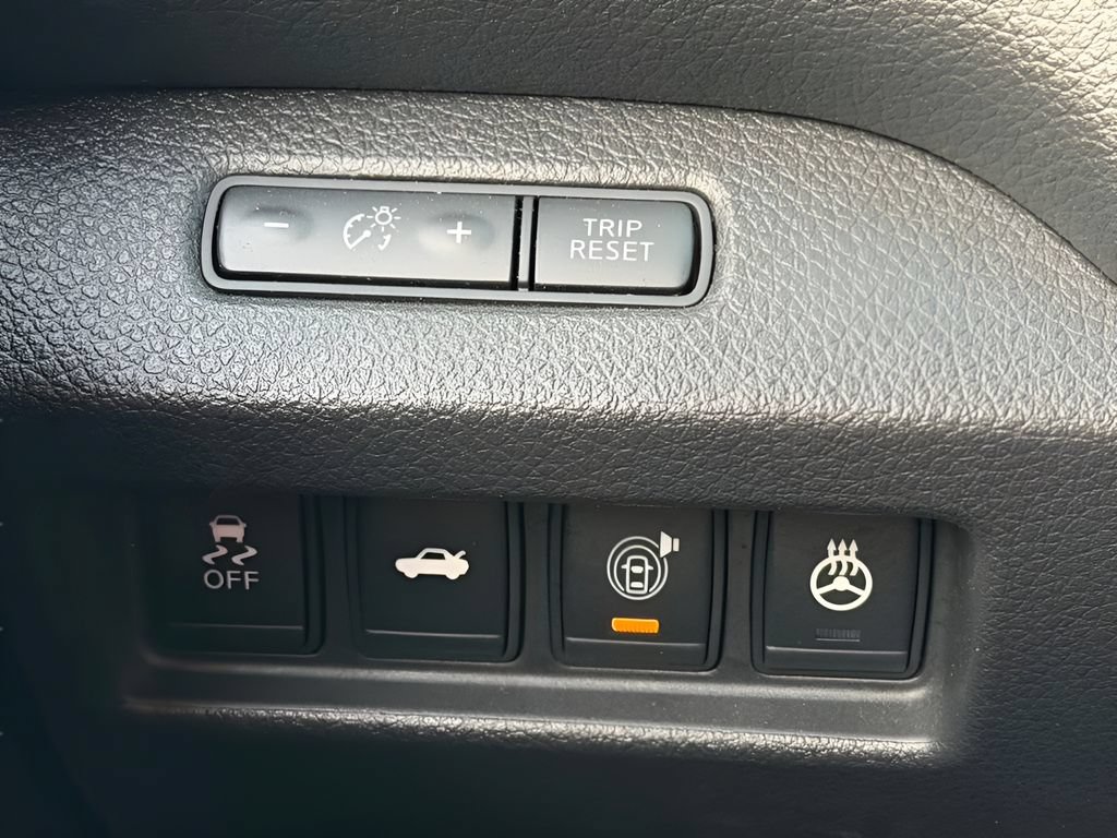 Used 2015 Nissan Altima 3.5 SL FWD image 23