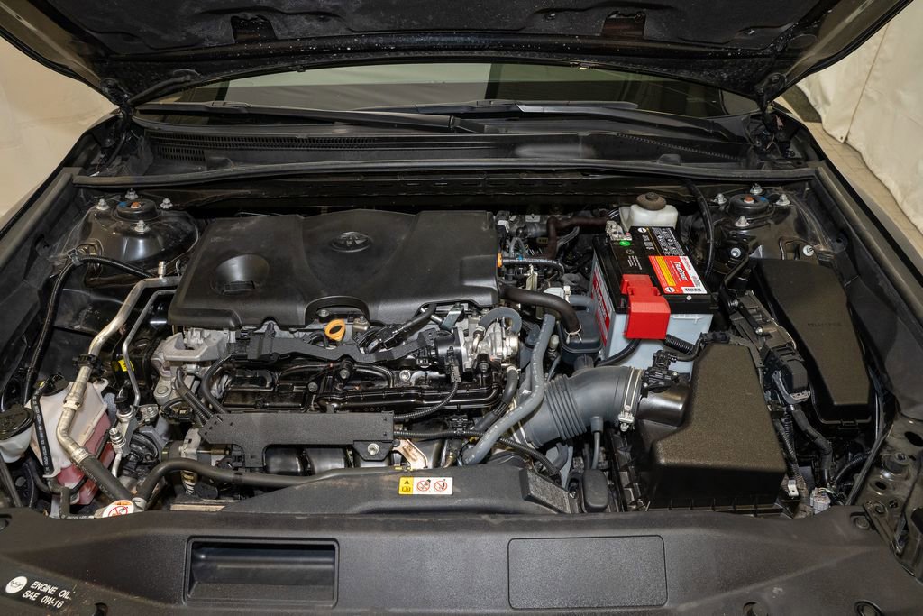 Used 2024 Toyota Camry SE image 17