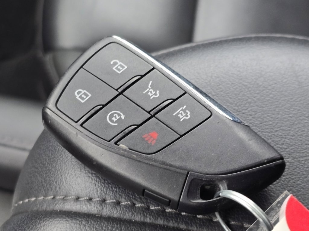 Used 2024 Chevrolet Suburban LT image 34