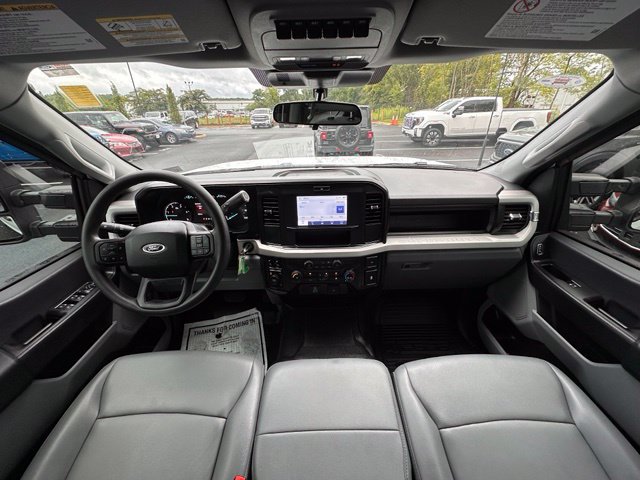 Used 2025 Ford F350 XL w/ XL Chrome Package AWD/4WD image 2