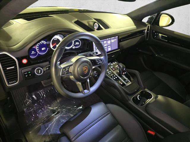 Used 2021 Porsche Cayenne GTS image 17