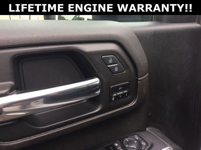Certified 2022 GMC Sierra 3500 Denali image 9