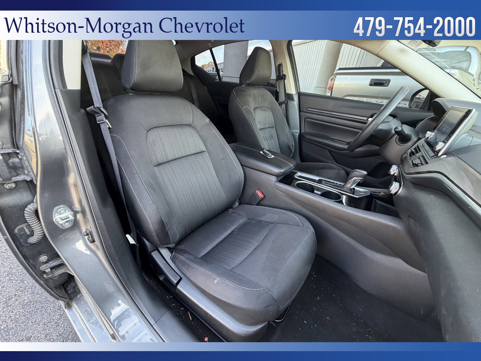 Used 2024 Nissan Altima 2.5 SV image 13