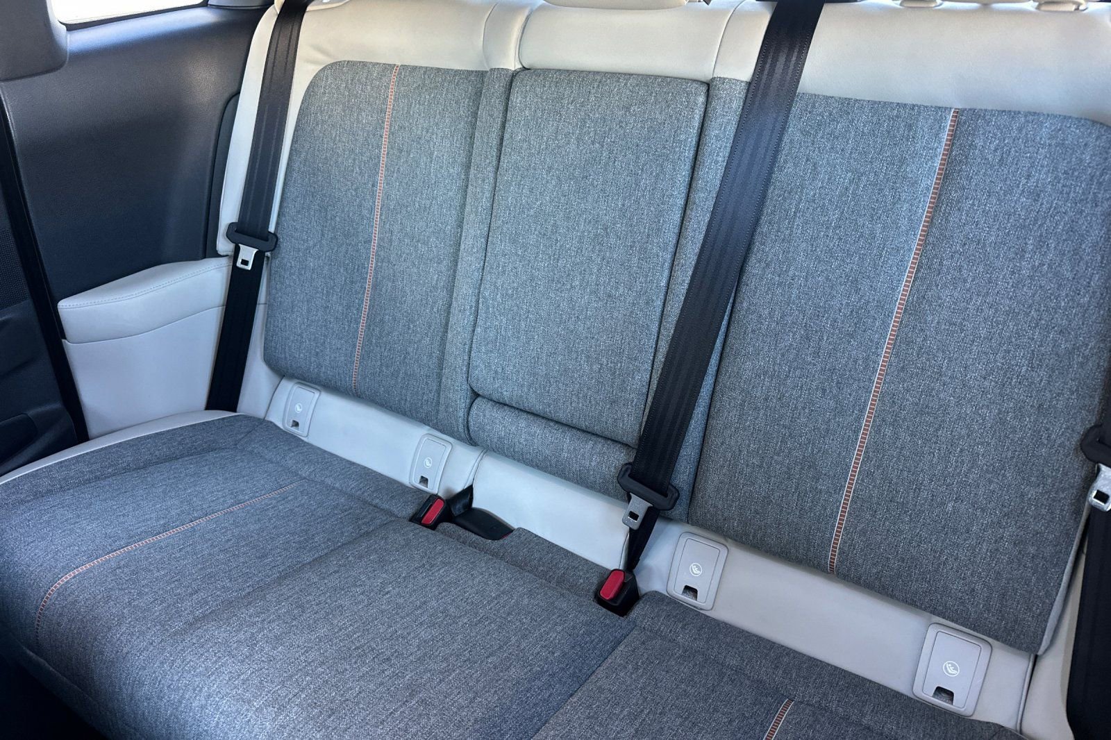 Used 2022 MAZDA MX-30 Electric w/ Premium Plus Pkg image 13