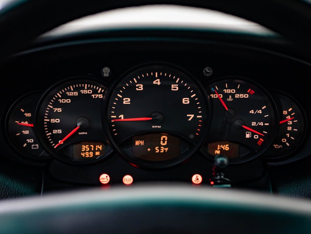 Used 2000 Porsche 911 Carrera image 32