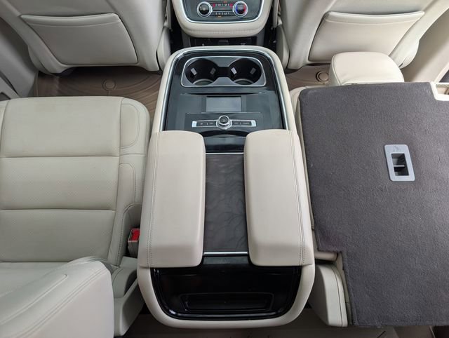 Used 2021 Lincoln Navigator Reserve w/ Luxury Package RWD image 30