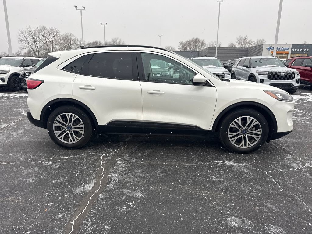Used 2022 Ford Escape SEL image 6