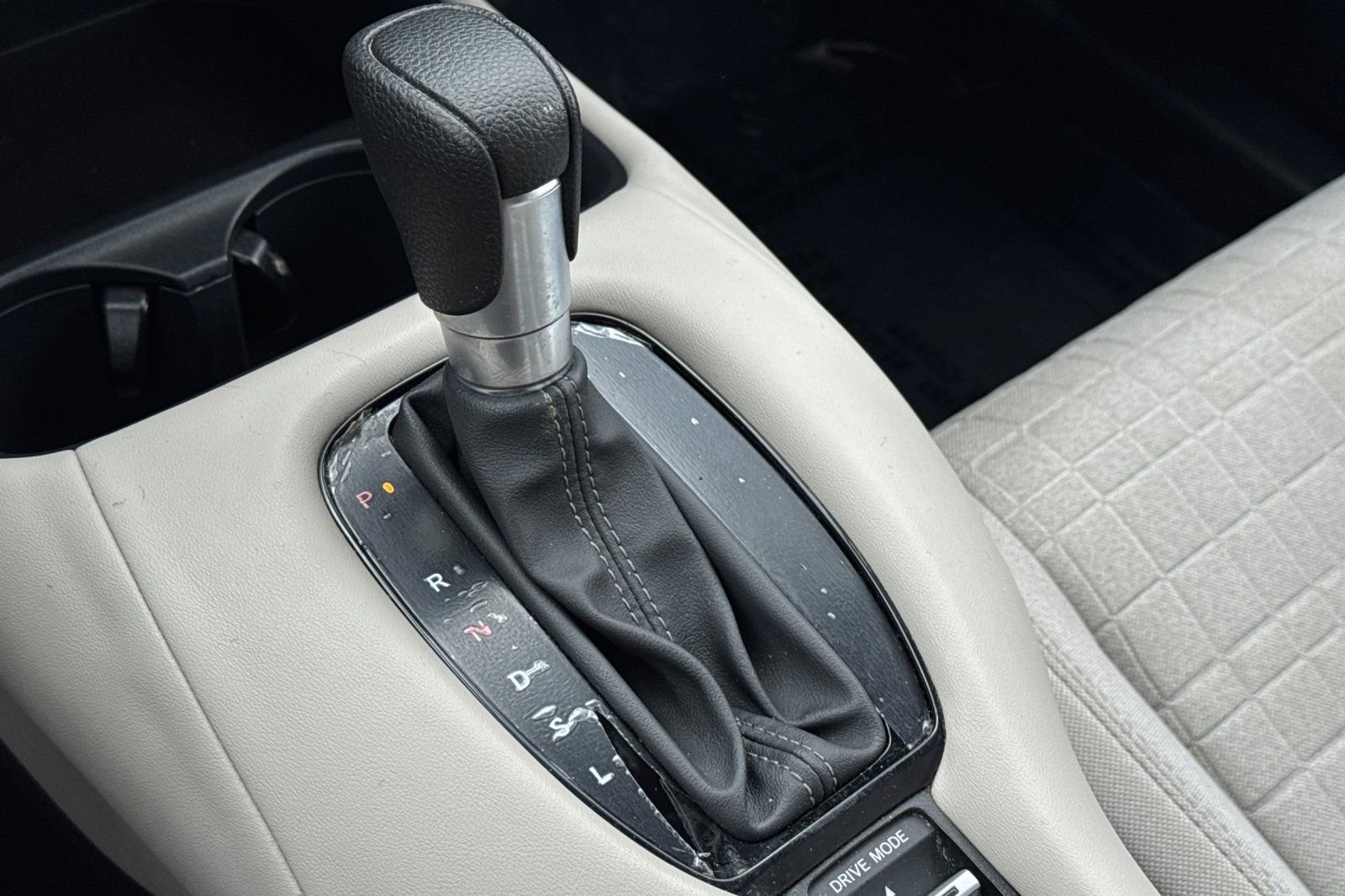 Certified 2025 Honda HR-V LX image 21