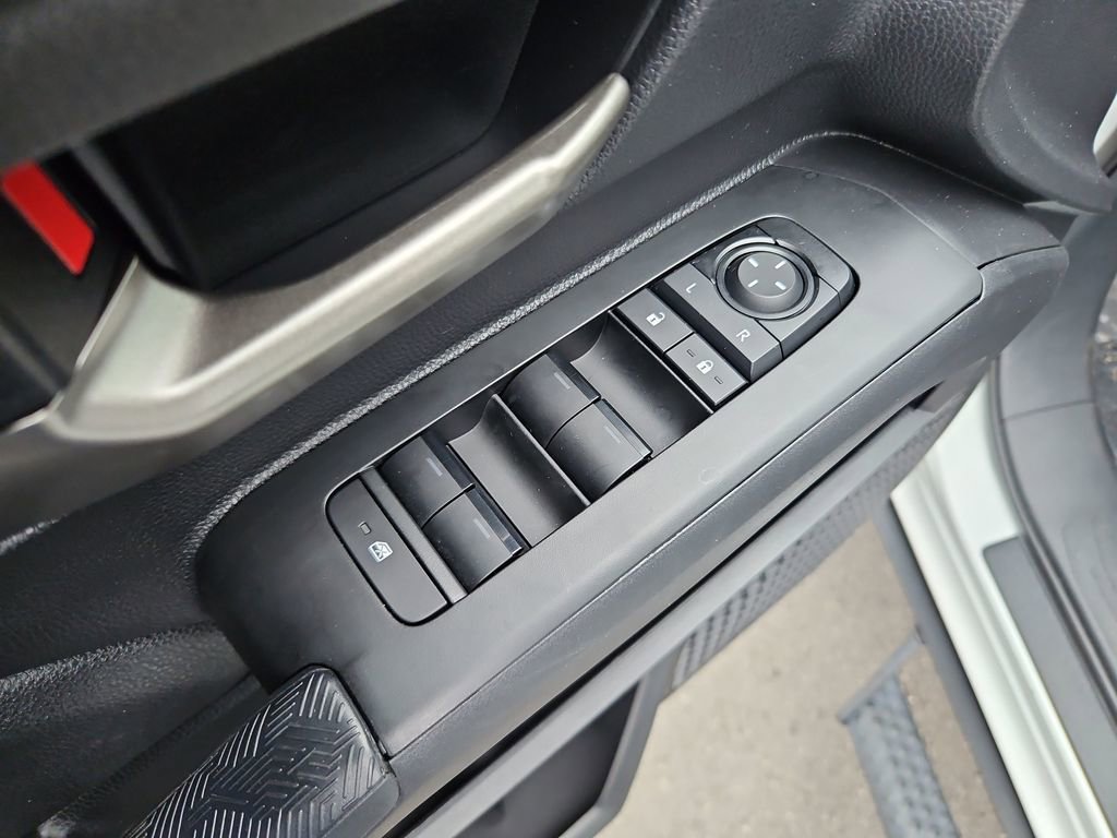 Used 2025 Toyota Tacoma TRD Off-Road image 29