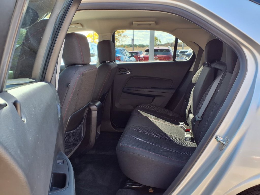 Used 2015 Chevrolet Equinox LT w/ Driver Convenience Package FWD image 10