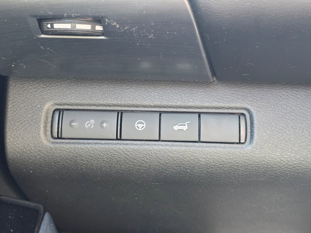 Used 2023 Nissan Pathfinder SL image 22