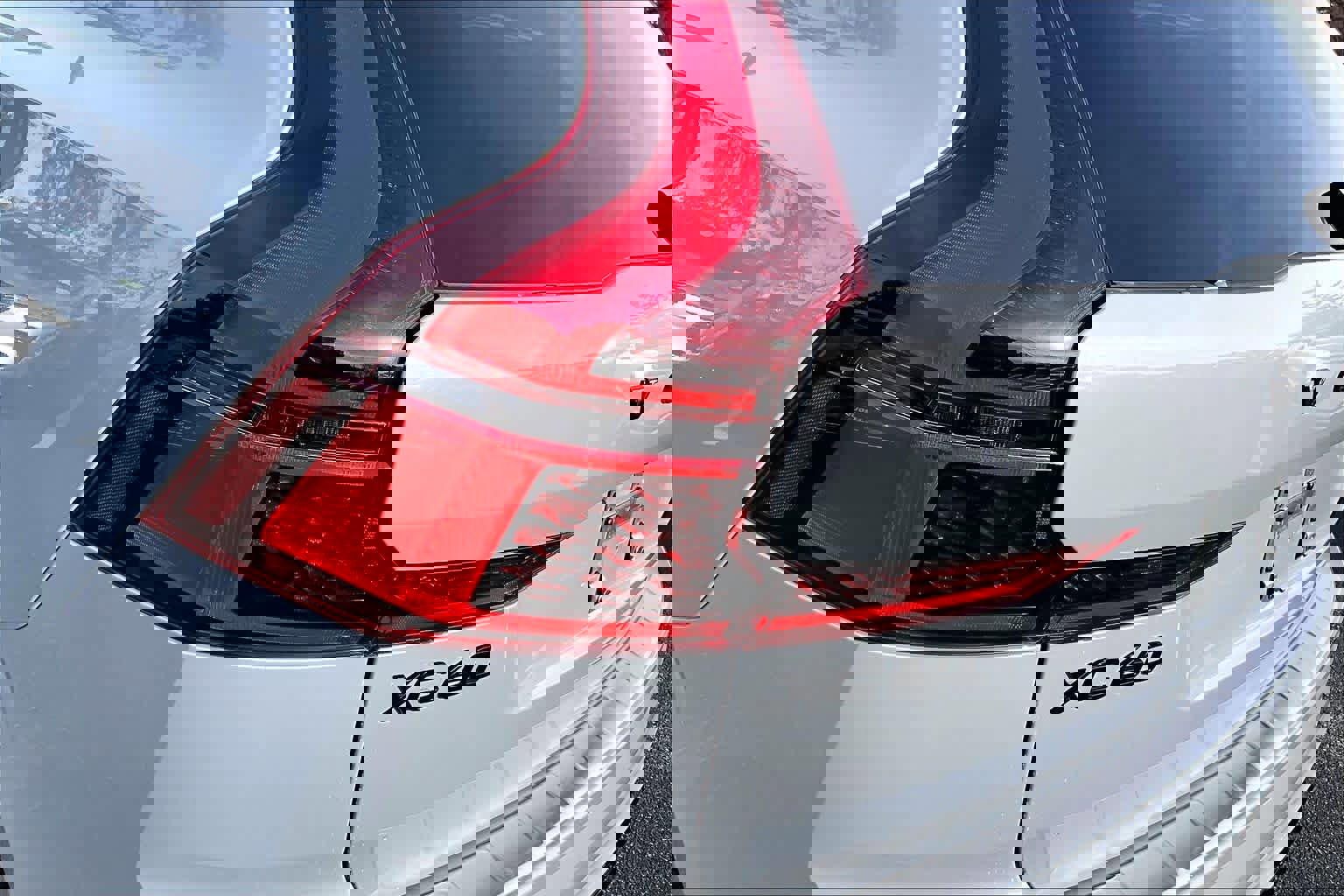 New 2026 Volvo XC60 B5 Ultra w/ Protection Package Premier image 5