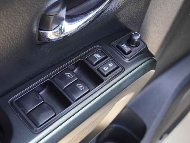 Used 2024 Nissan Titan PRO-4X w/ Pro-4x Convenience Package AWD/4WD image 22