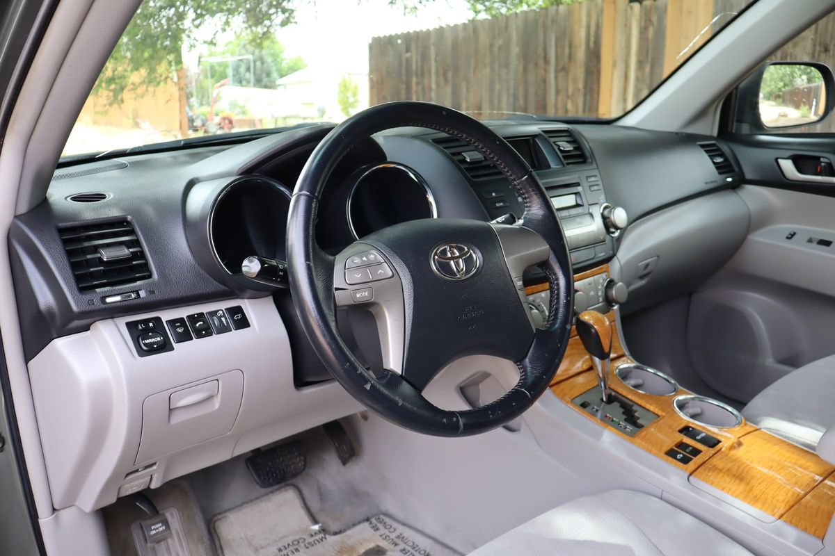 Used 2010 Toyota Highlander 4WD Hybrid image 15