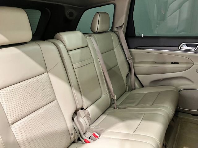 Used 2017 Jeep Grand Cherokee Overland w/ Jeep Active Safety Group image 52