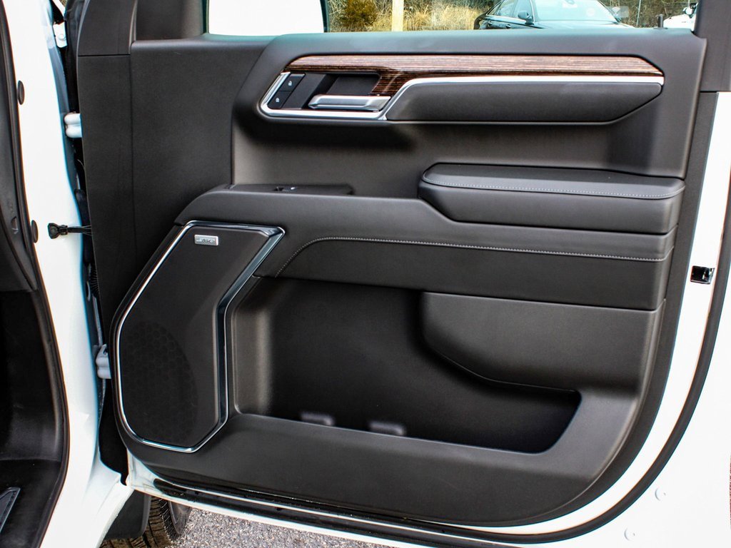 Used 2025 GMC Sierra 1500 Elevation w/ Preferred Package image 13