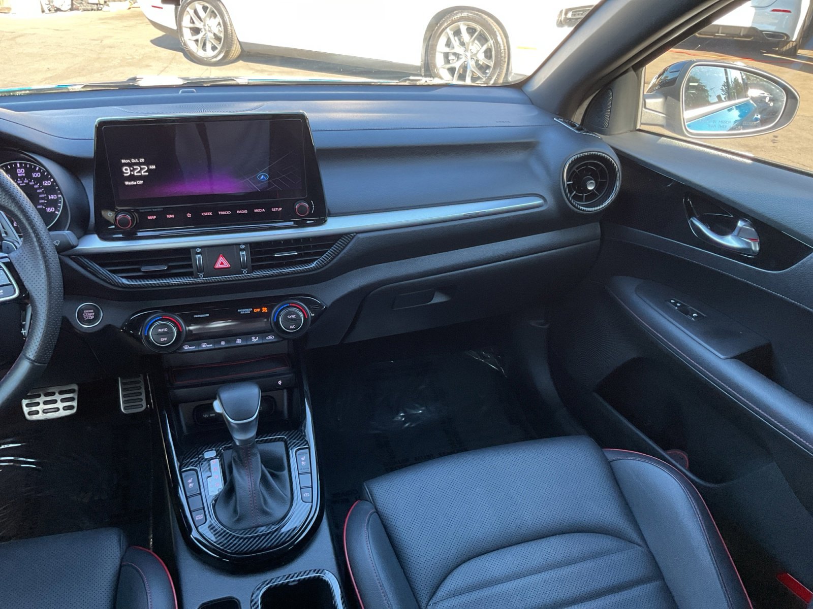 Used 2024 Kia Forte GT w/ GT2 Package image 17