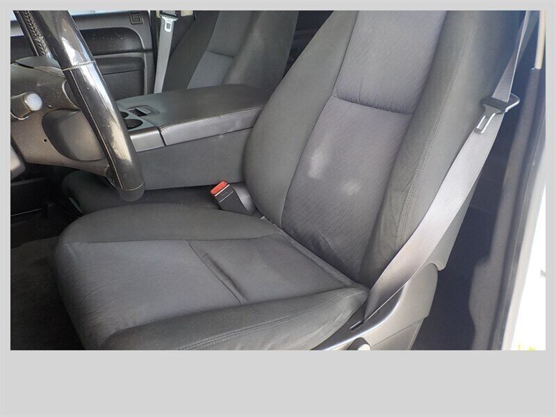 Used 2011 Chevrolet Silverado 2500 LT AWD/4WD image 2