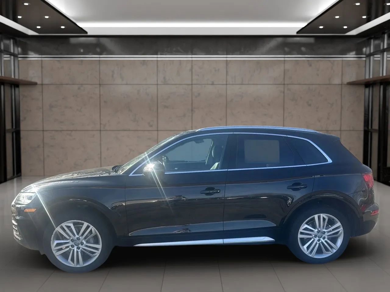 Used 2018 Audi Q5 2.0T Premium Plus w/ Premium Plus Package image 4