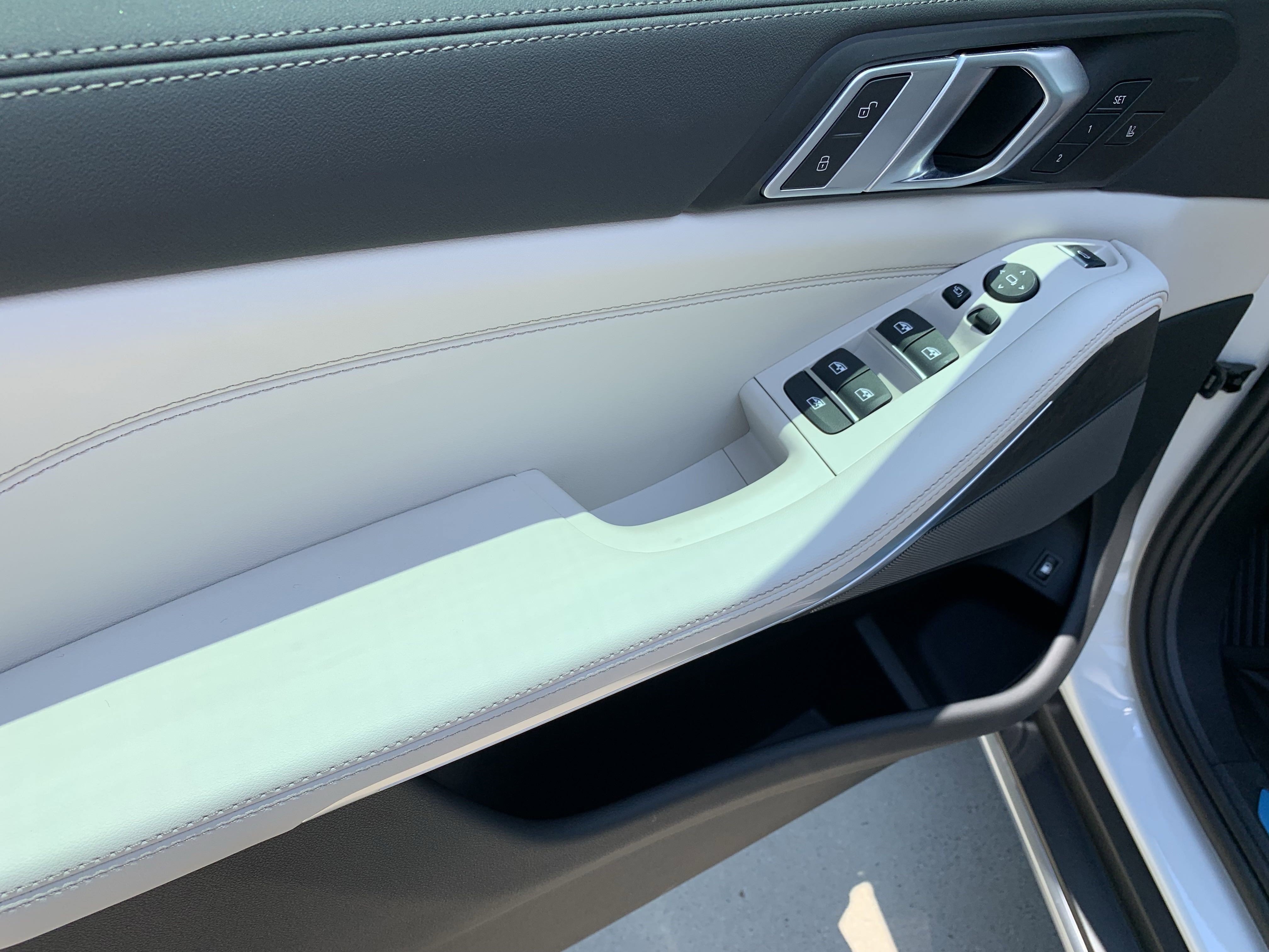 Used 2026 BMW X5 xDrive50e image 13