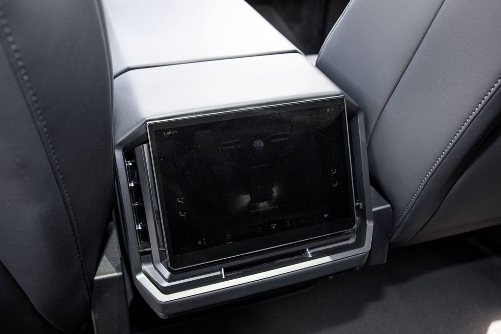 Used 2025 Tesla Cybertruck AWD Crew Cab image 19