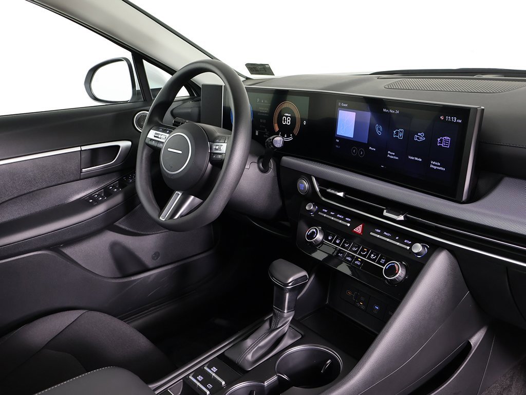 Used 2025 Hyundai Sonata SE image 22