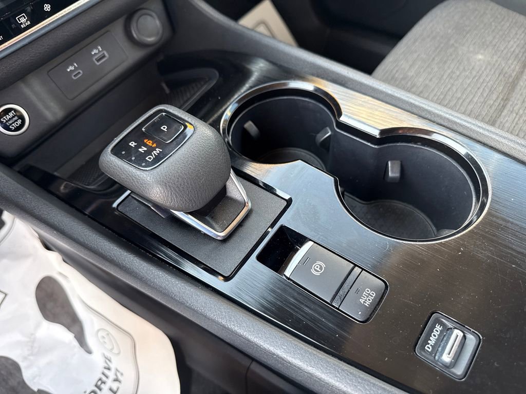 Used 2023 Nissan Rogue SV FWD image 27