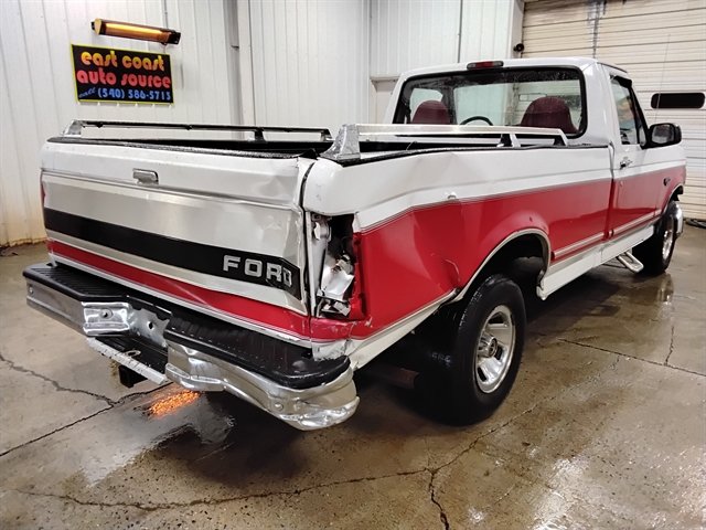 Used 1996 Ford F150 2WD Regular Cab image 3