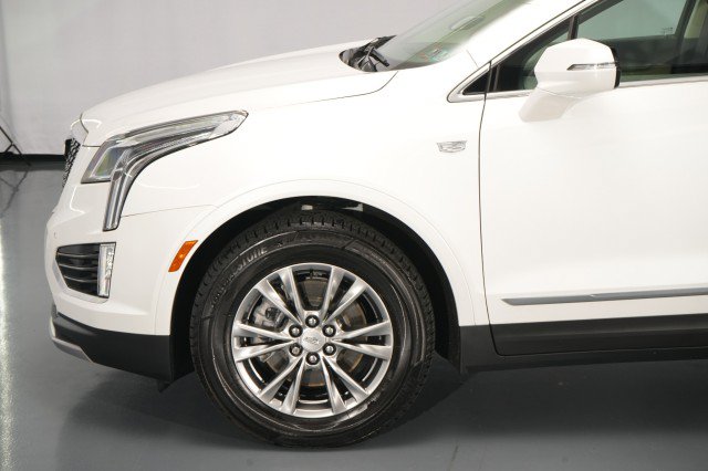 Used 2021 Cadillac XT5 Premium Luxury AWD/4WD image 3