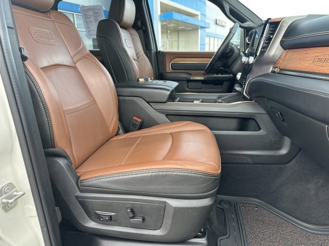 Used 2024 RAM 2500 Limited w/ Towing Technology Group image 11