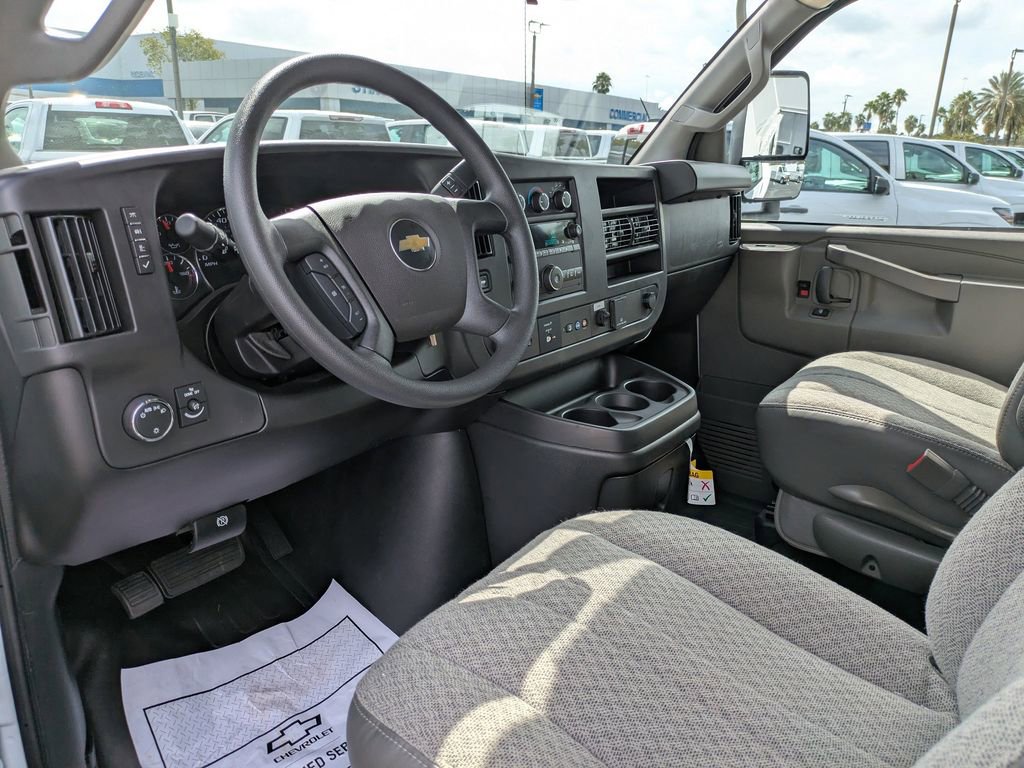 New 2025 Chevrolet Express 3500 w/ Power Convenience Package image 18