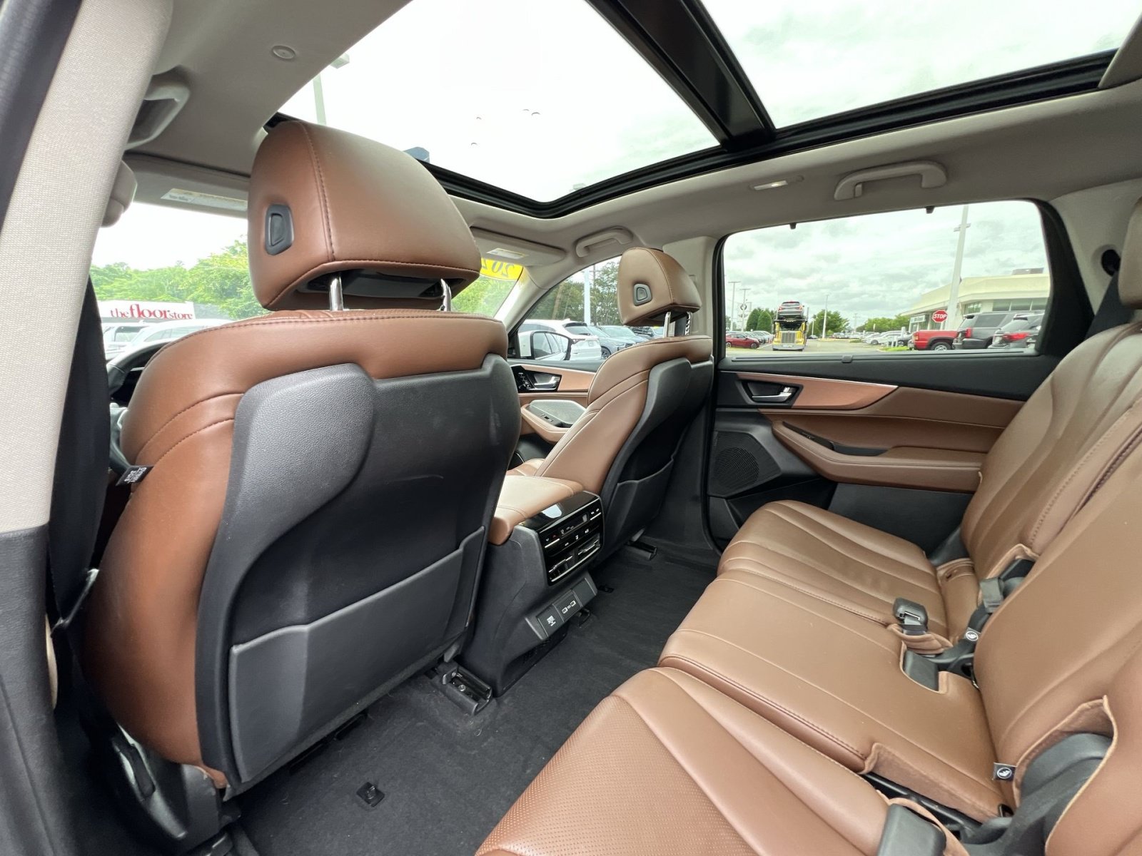 Certified 2022 Acura MDX SH-AWD w/ Technology Package image 27