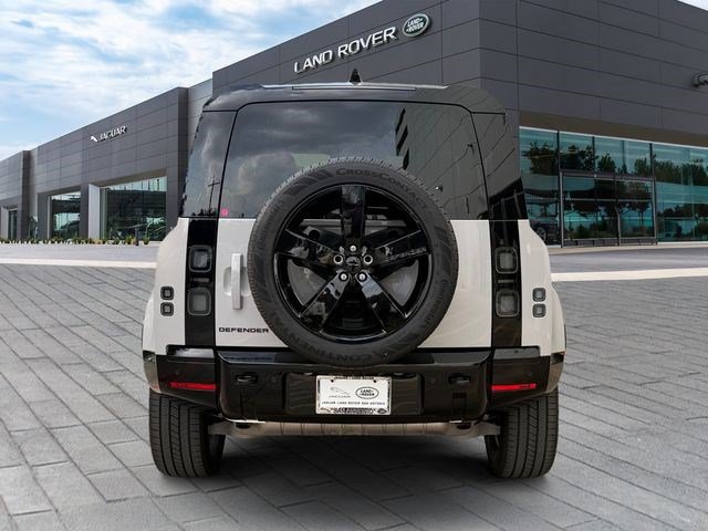 Certified 2026 Land Rover Defender 110 X-Dynamic SE AWD/4WD image 4