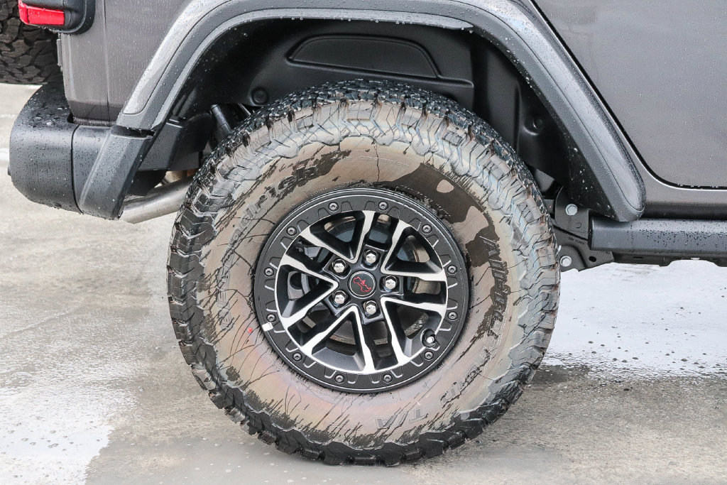 New 2026 Jeep Wrangler Unlimited Rubicon AWD/4WD image 11