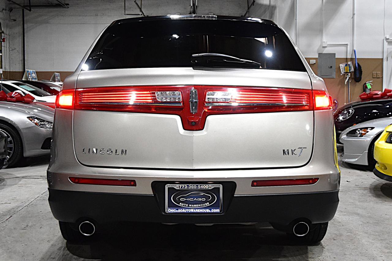 Used 2018 Lincoln MKT AWD w/ Technology Package image 8
