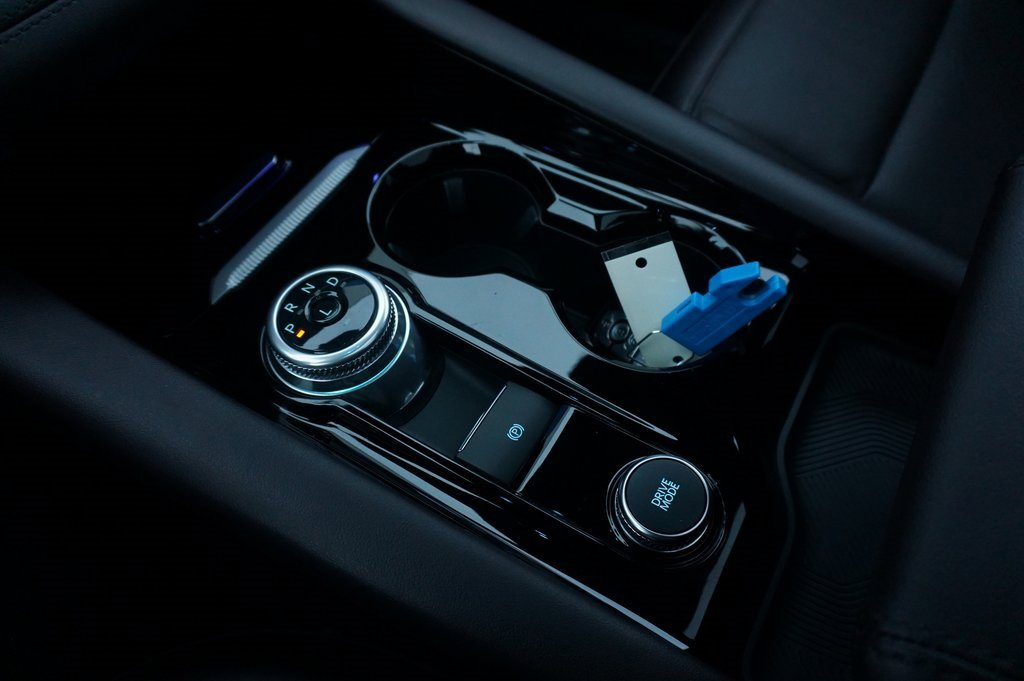 Used 2025 Ford Explorer Platinum w/ Ultimate Package image 19