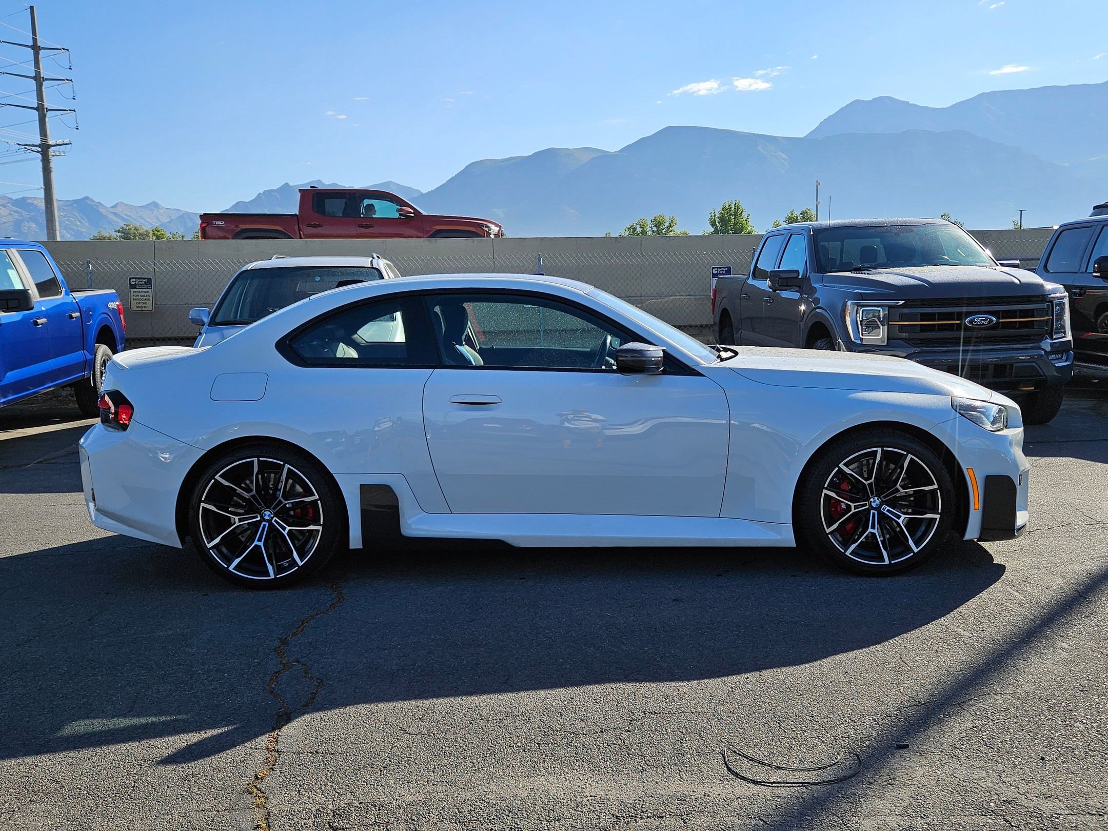 Used 2024 BMW M2 w/ Lighting Package RWD image 2