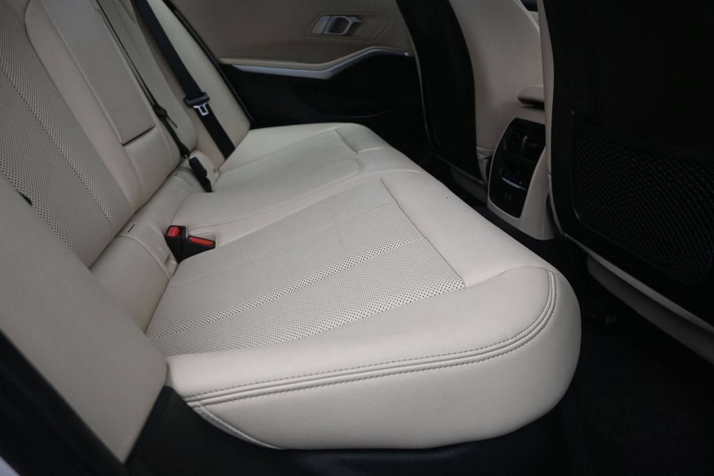 Certified 2023 BMW 330i Sedan w/ Driving Assistance Package RWD image 22