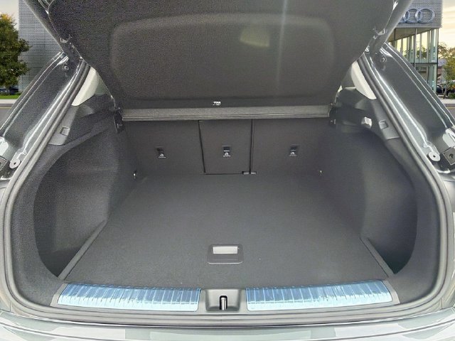 New 2026 Audi Q3 quattro 2.0T AWD/4WD image 12