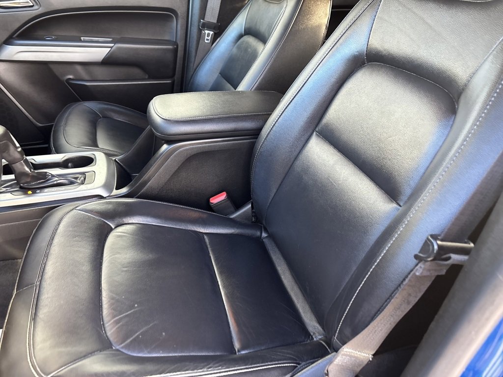 Used 2020 Chevrolet Colorado LT w/ Colorado RST Special Edition image 24