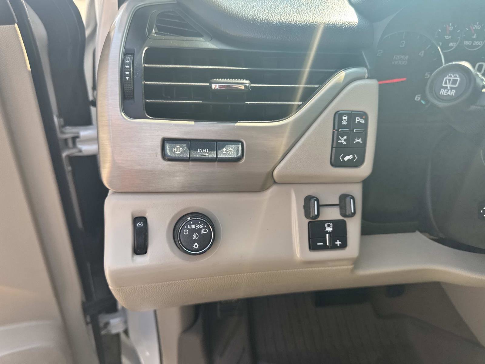 Used 2019 GMC Yukon Denali w/ Denali Ultimate Package image 20