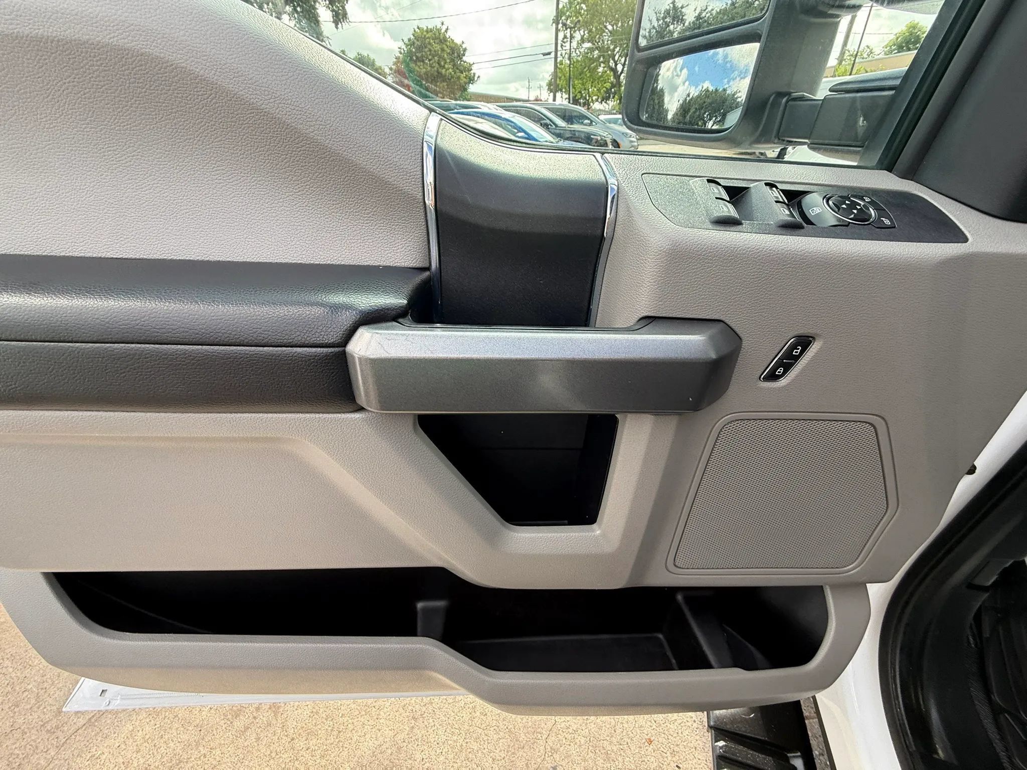 Used 2019 Ford F350 XLT AWD/4WD image 18