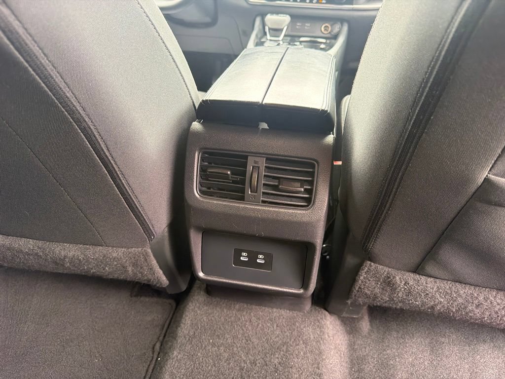 Used 2024 Nissan Rogue SV AWD/4WD image 44