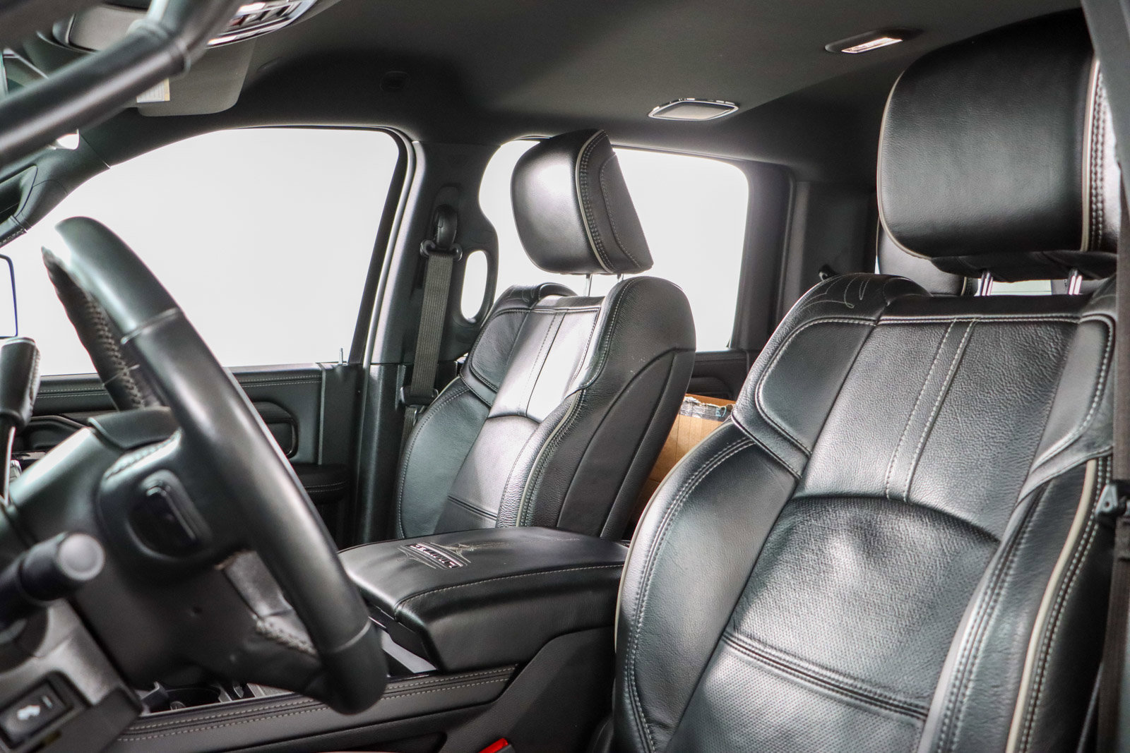 Used 2023 RAM 2500 Limited image 26