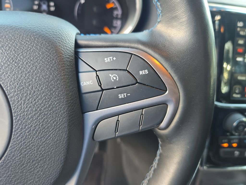 Used 2019 Jeep Grand Cherokee Laredo image 19