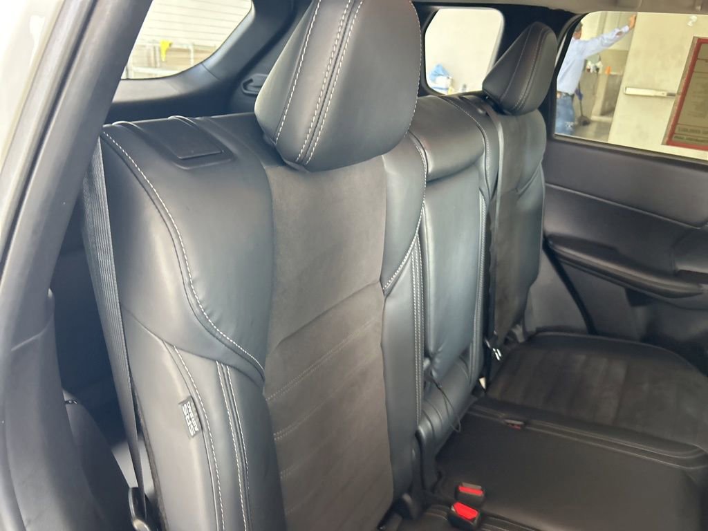 Used 2024 Mitsubishi Outlander AWD image 28