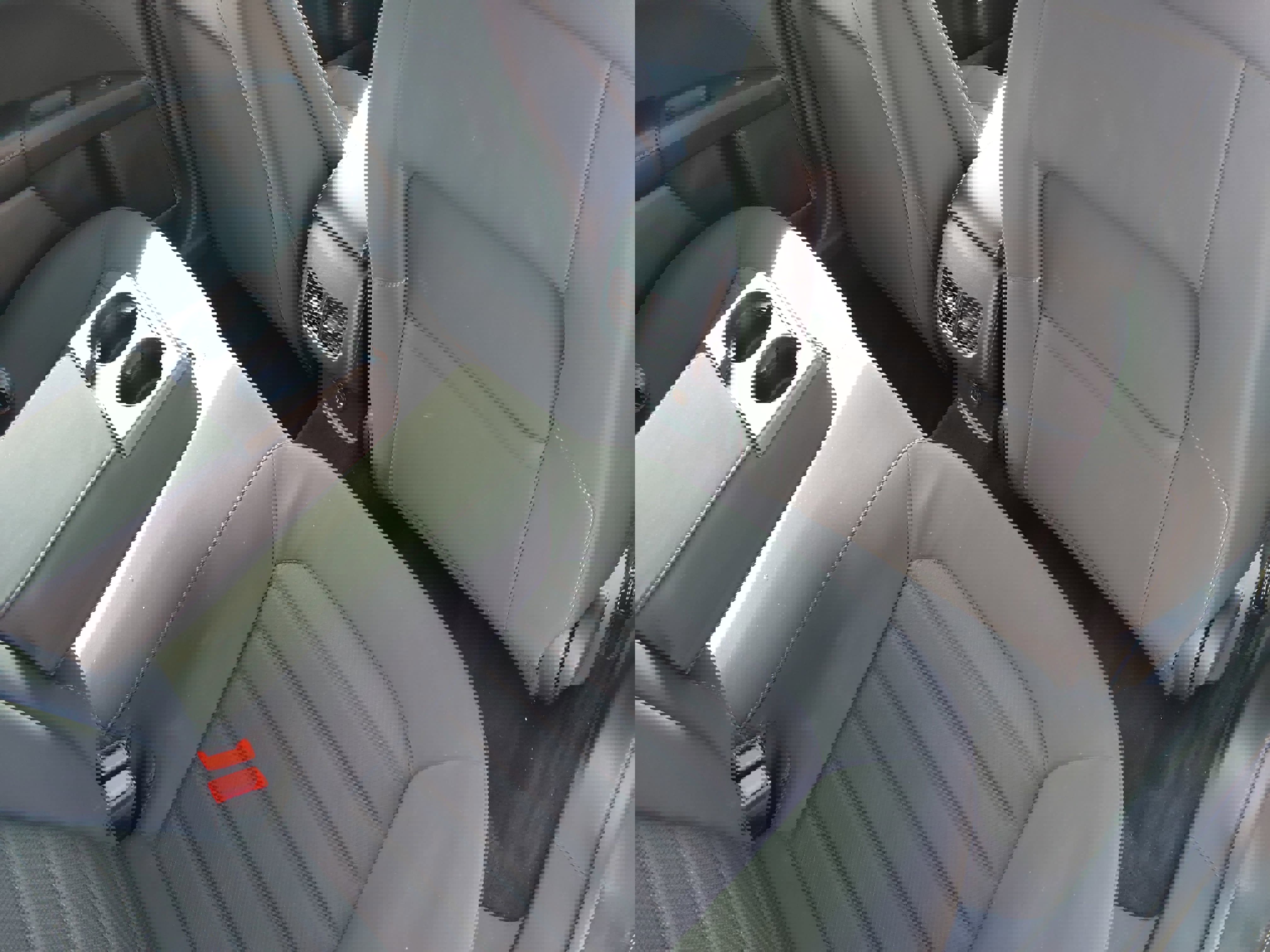 Used 2020 Ford Fusion SE image 12