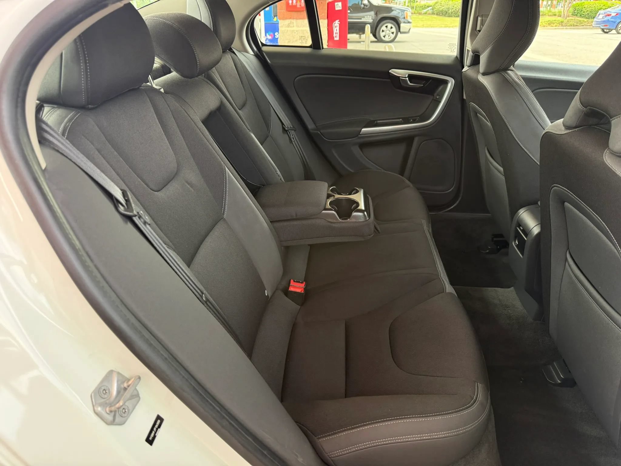 Used 2015 Volvo S60 T5 FWD image 25