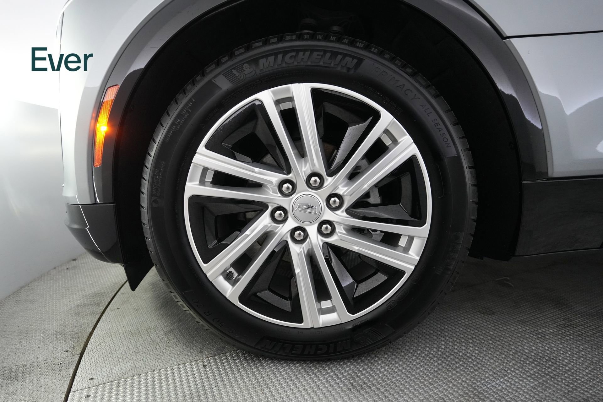 Used 2024 Cadillac Lyriq Tech AWD/4WD image 19