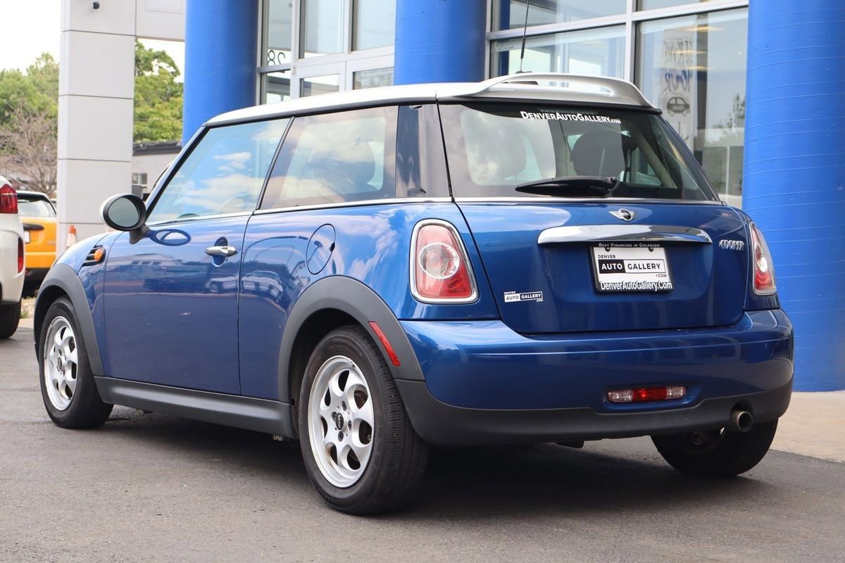 Used 2012 MINI Cooper Hardtop w/ Cold Weather Pkg image 3